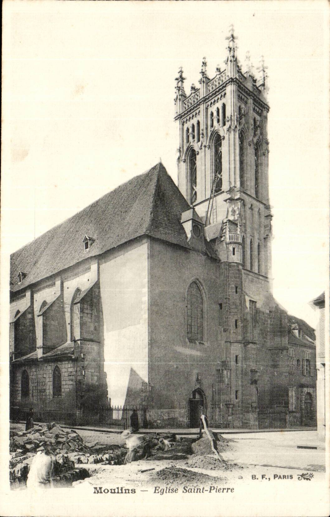 Moulins CPA Church Pierre Saint