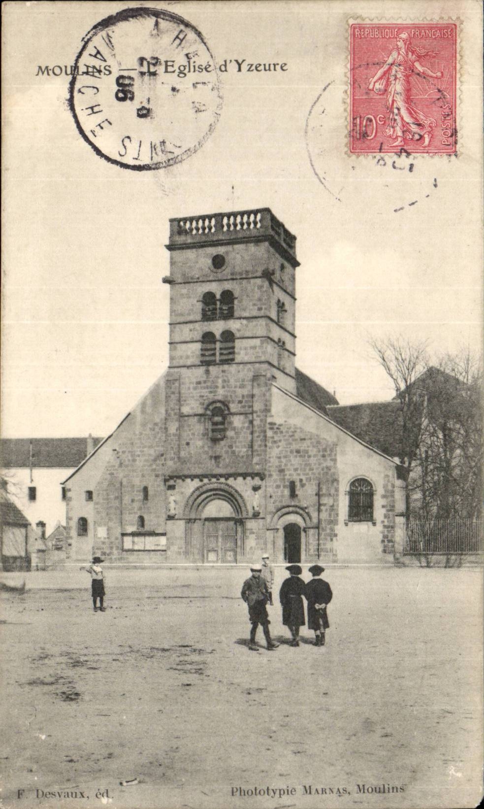 Moulins CPA Church of Yzeure