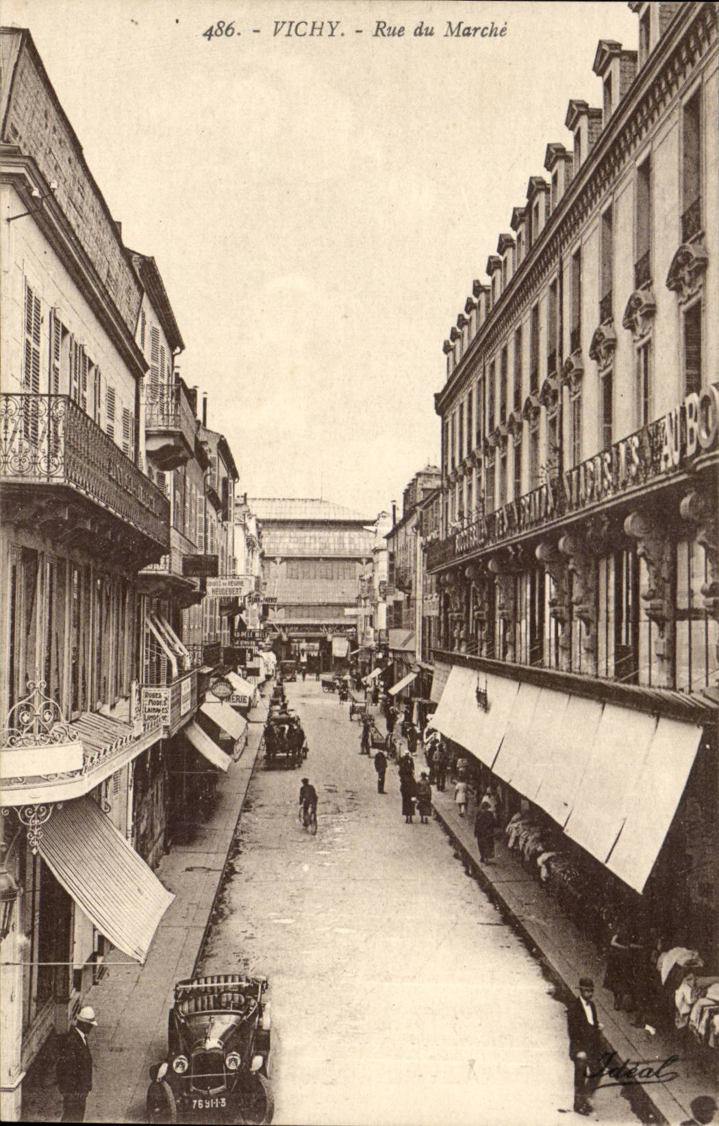 Vichy CPA Street of the market