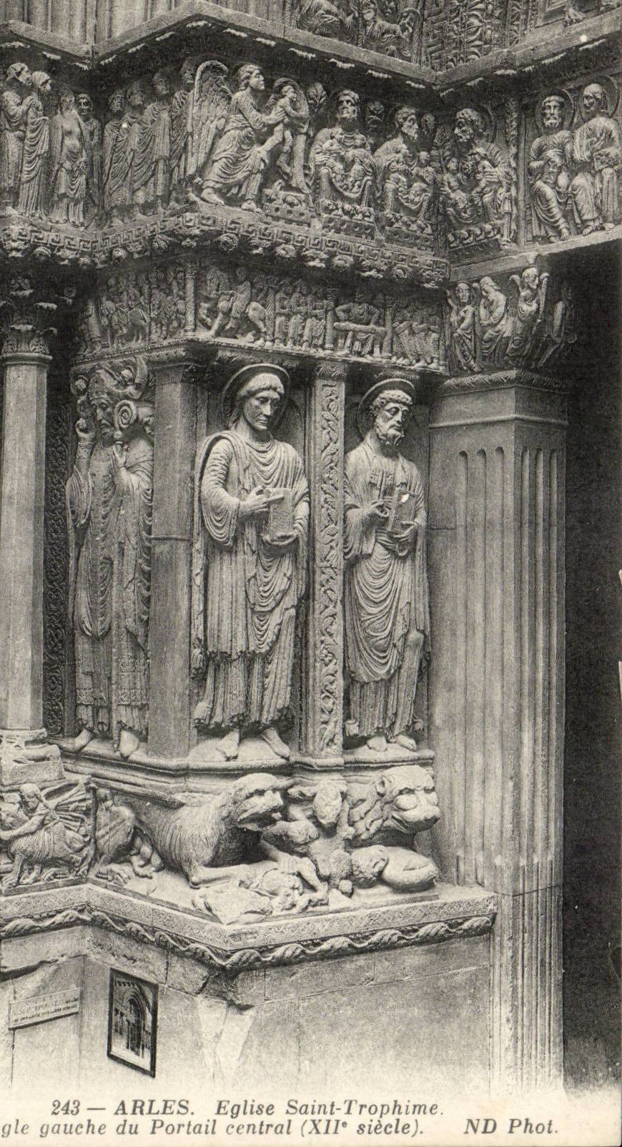 Arles - Church Saint Trophime - left Angle of the central Gate XII century CPA