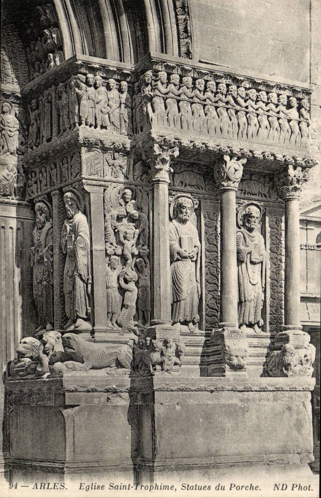 Arles - Church Saint Trophime - Statue of Porch CPA