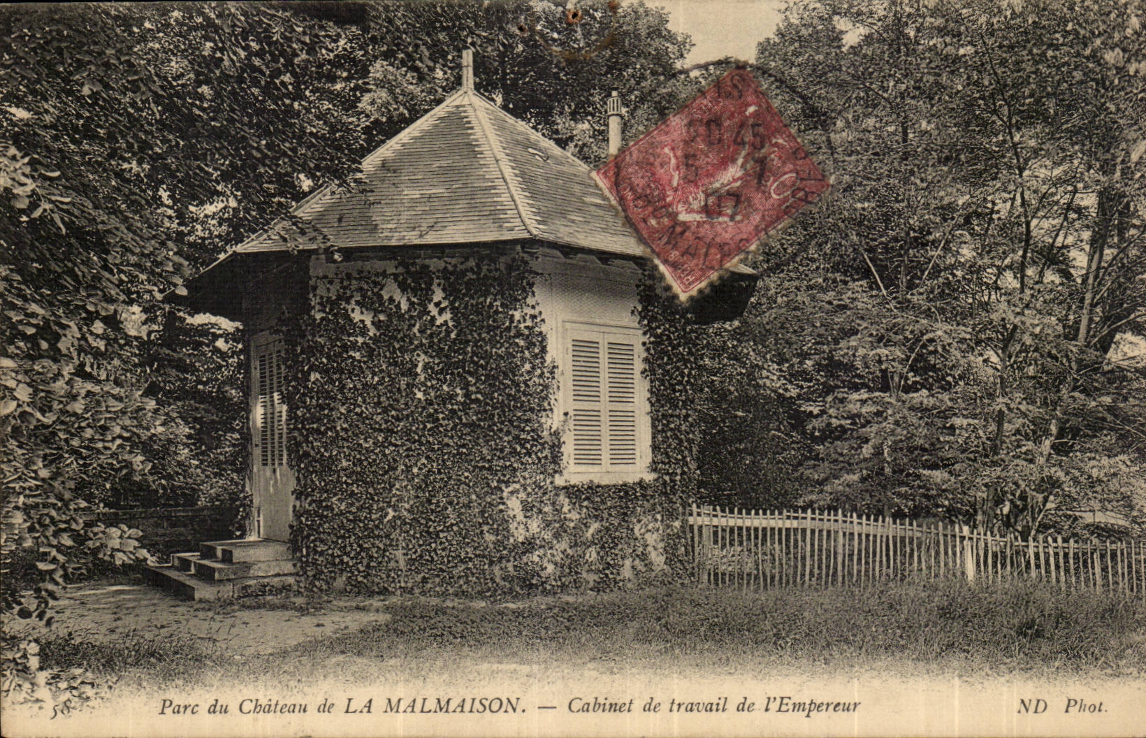 Malmaison - Castle - Park - Cabinet of the Work of the Napoleon Emperor - CPA