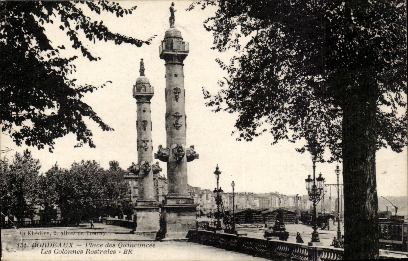 Bordeaux - Place of the Quincunxes - the Columns Rostrales- CPA