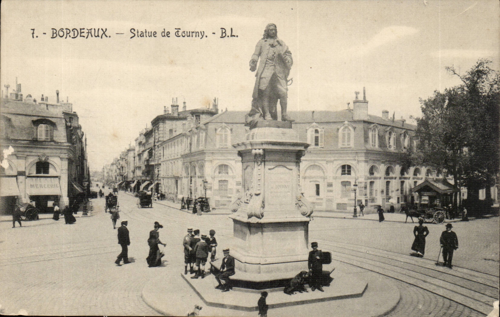 Bordeaux - Statue of Tourny- CPA