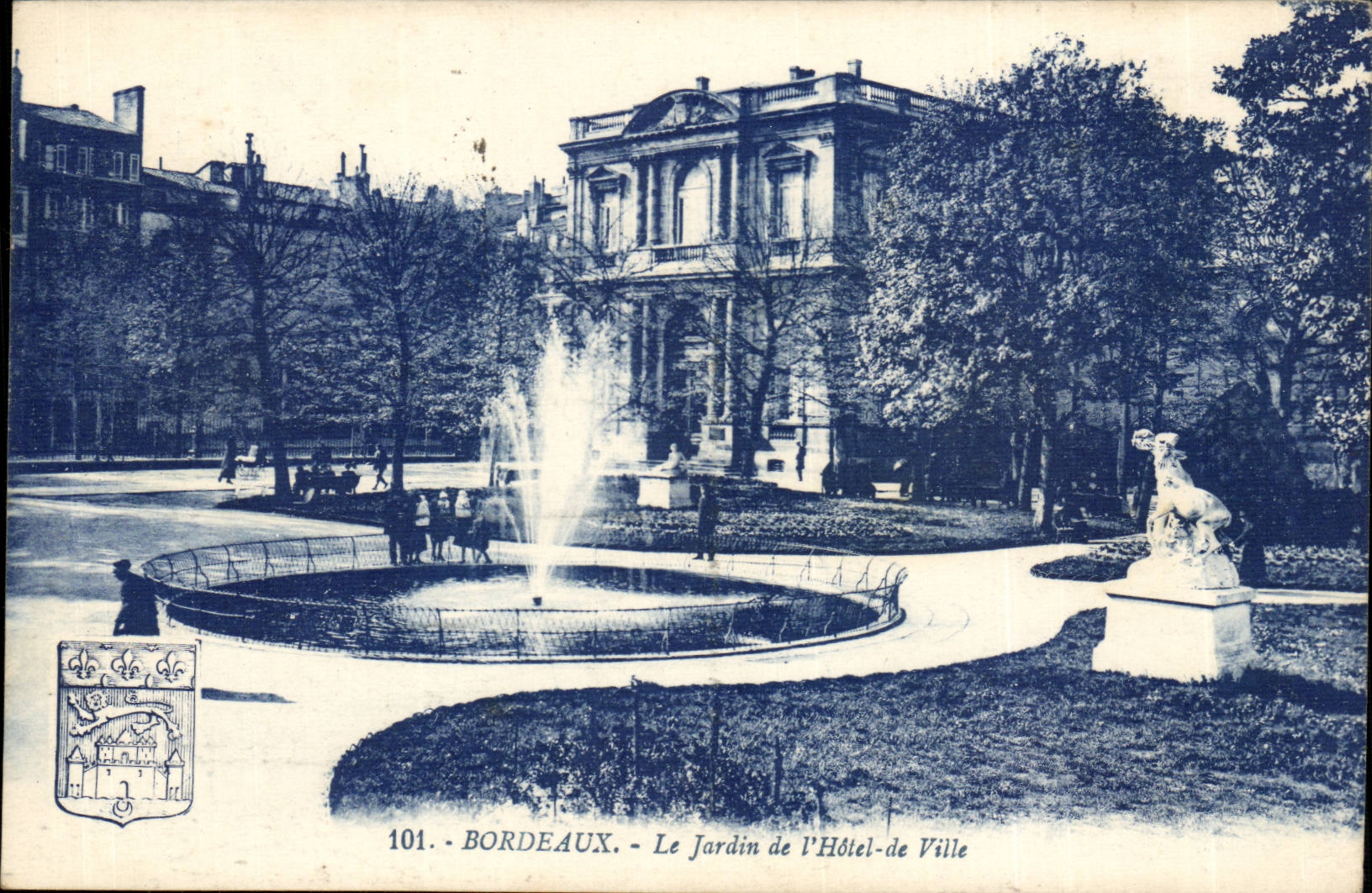 Bordeaux - the Garden of the town hall - CPA