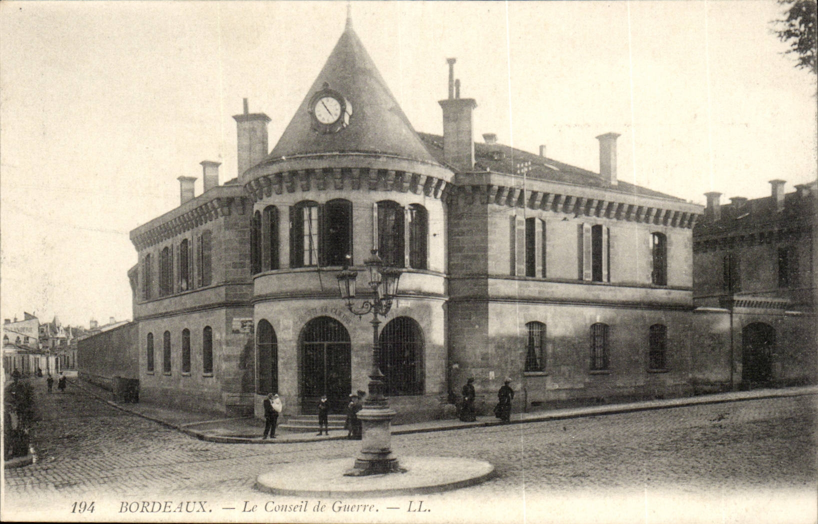 Bordeaux - the Council of War - CPA