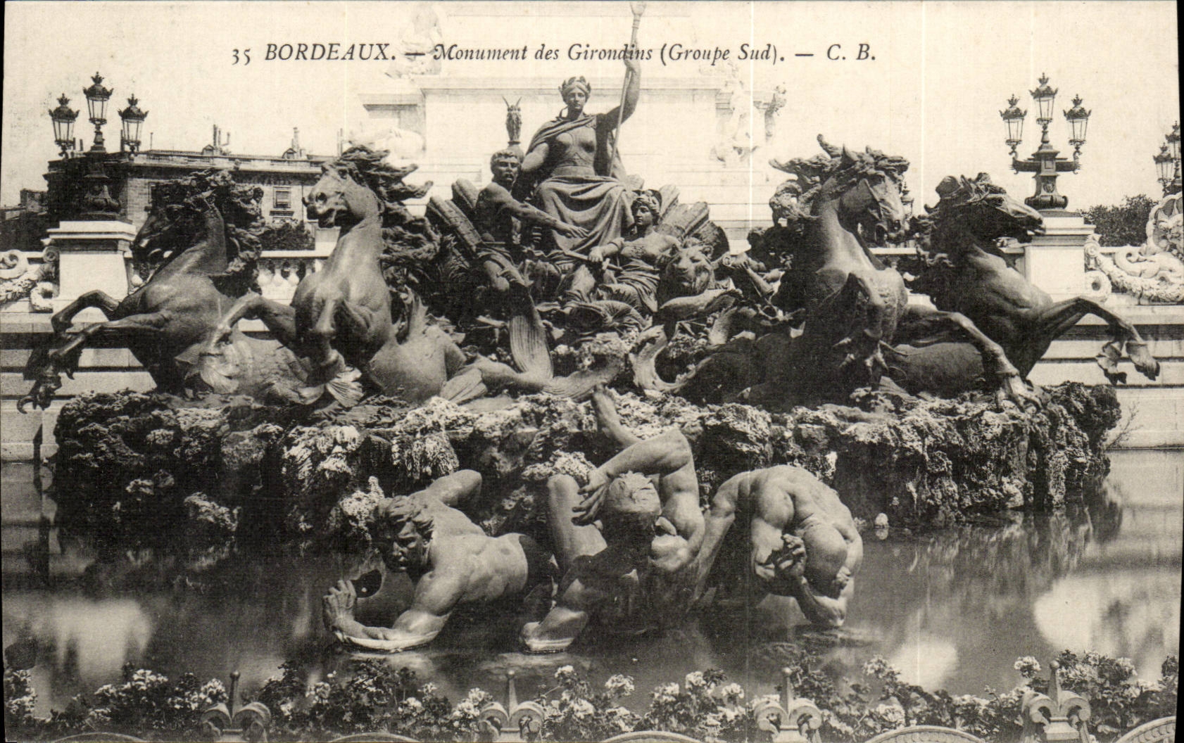 Bordeaux - the Monument of Of Gironde Groups Southern - CPA