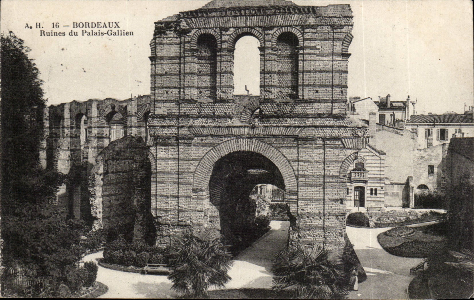 Bordeaux - Ruins of the Gallien Palate - CPA
