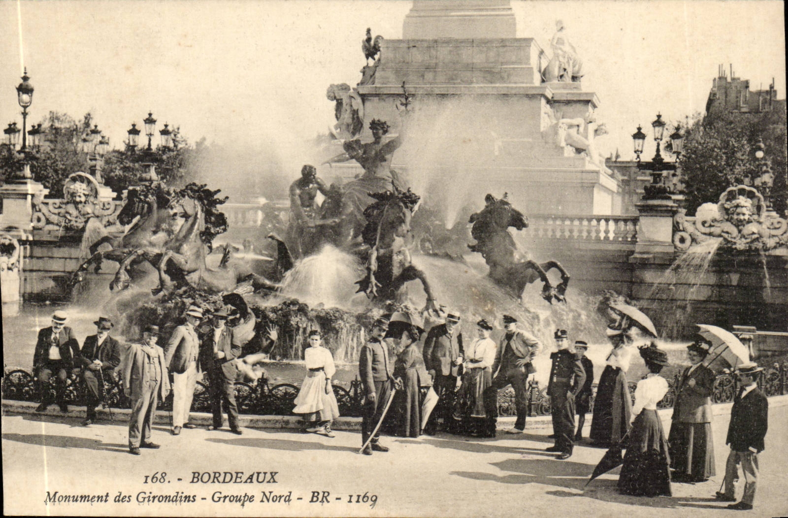 Bordeaux - Detail of the Monument of the Of Gironde ones - CPA