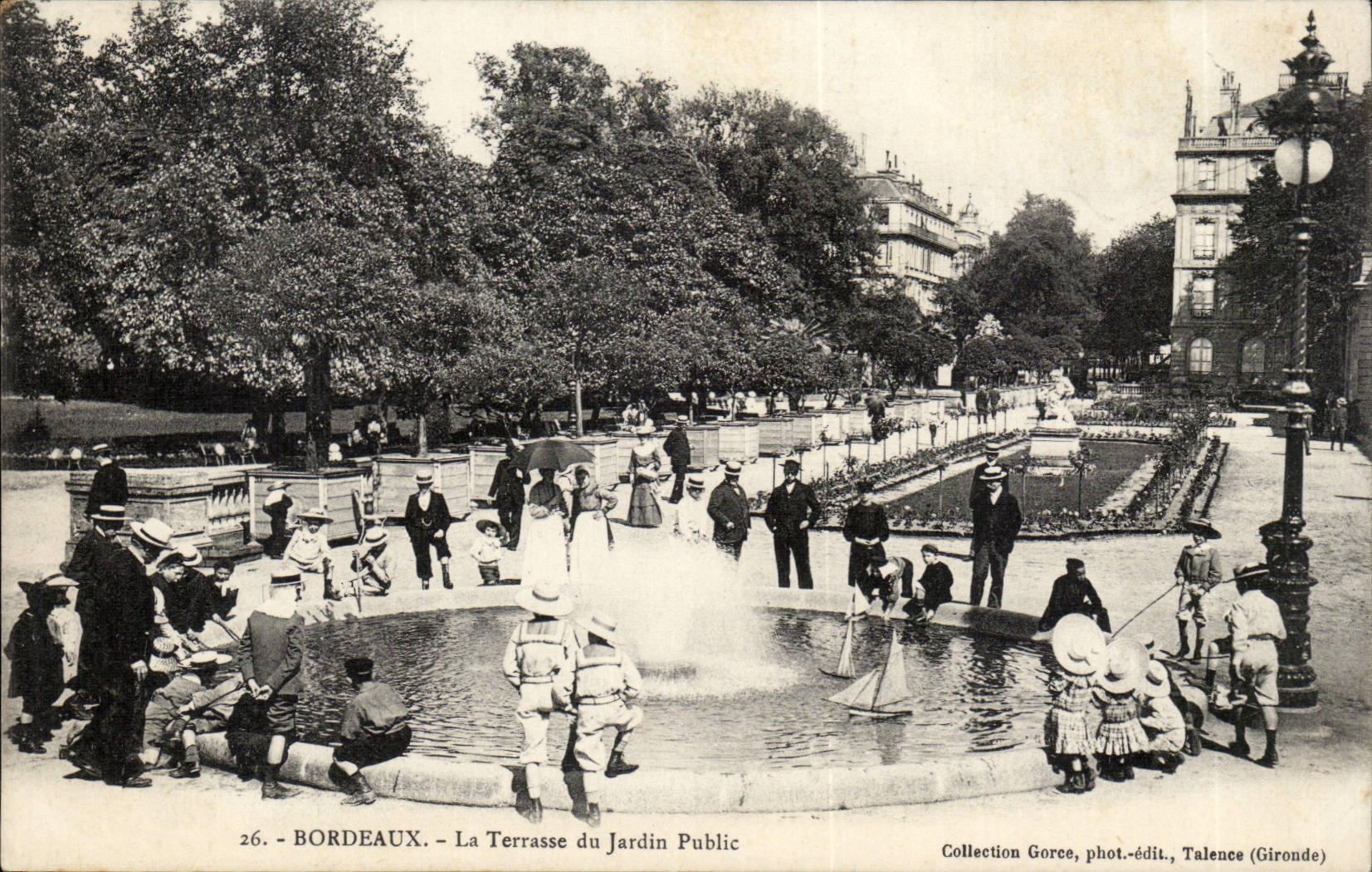 Bordeaux - the Terrace of the Public garden - CPA