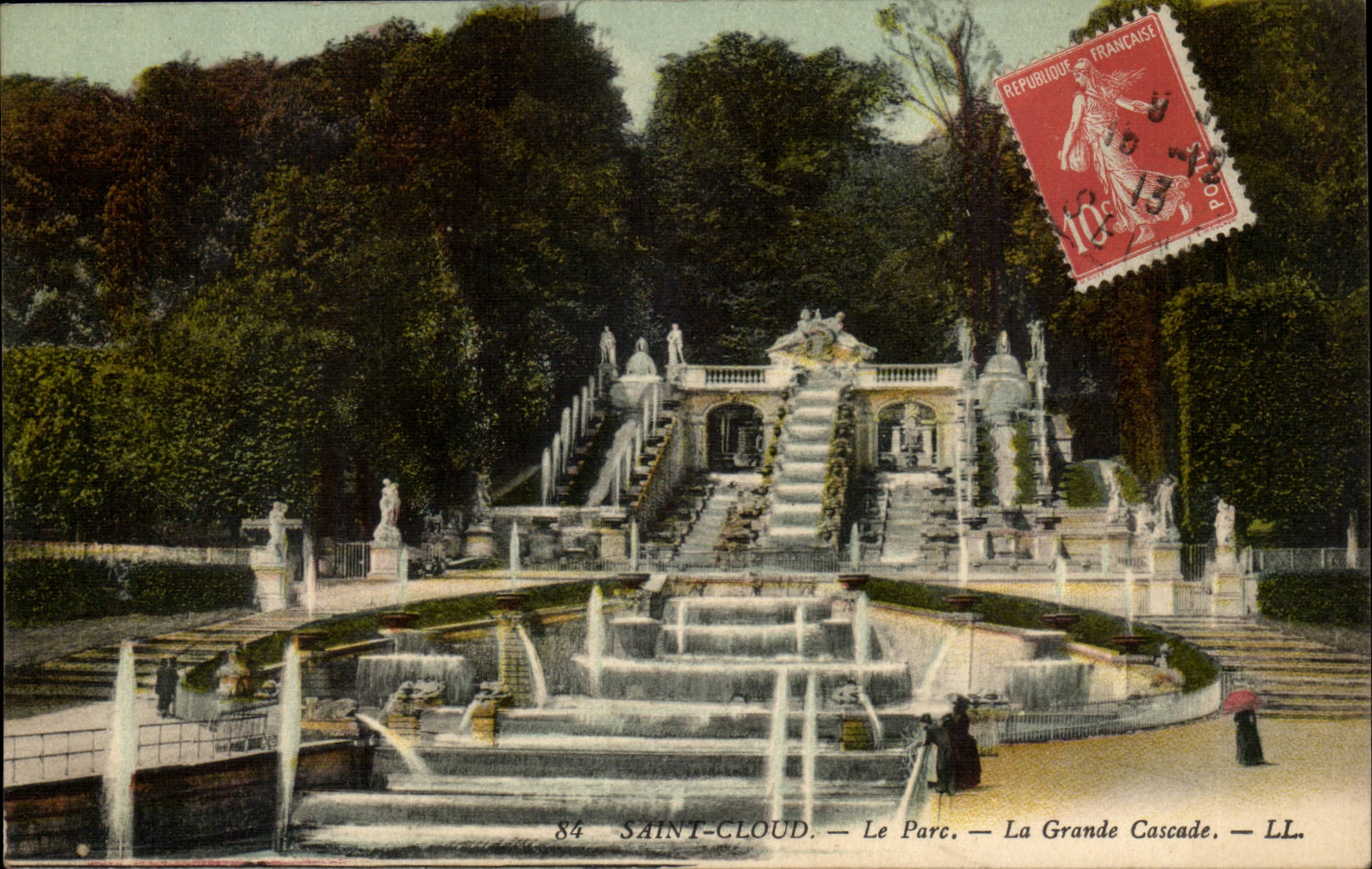 Saint Cloud CPA Le parc La grande cascade