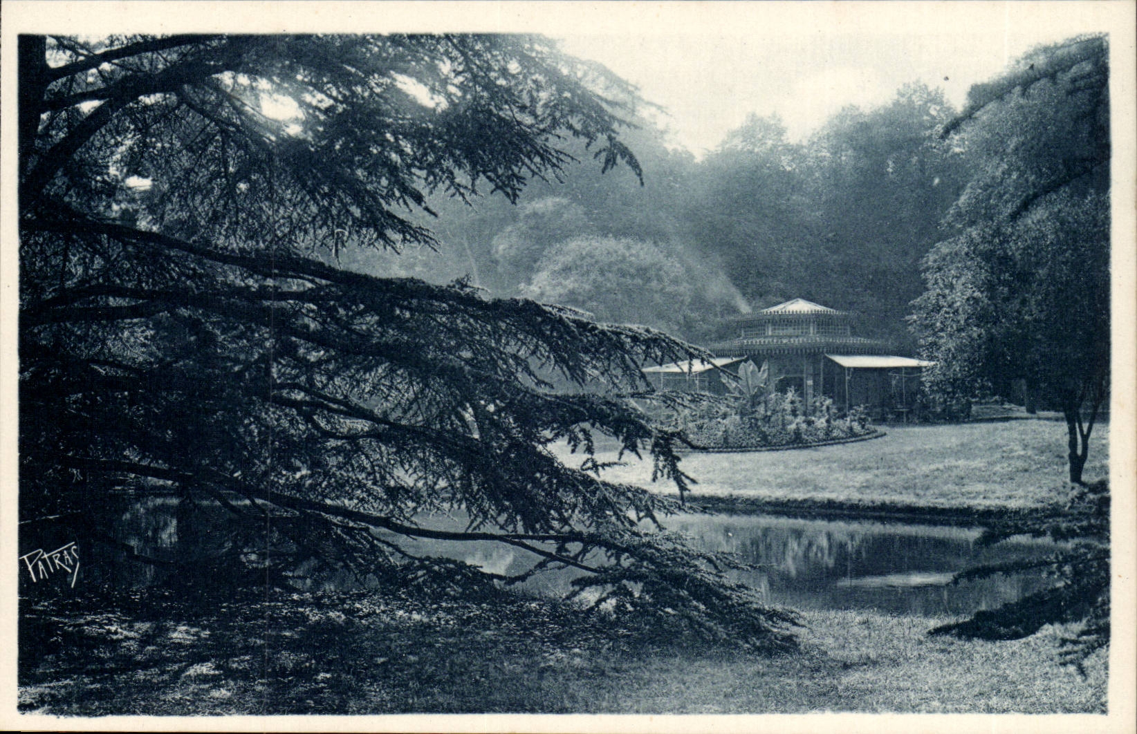 Saint Cloud CPA Le parc Le kiosque du Trocadero 