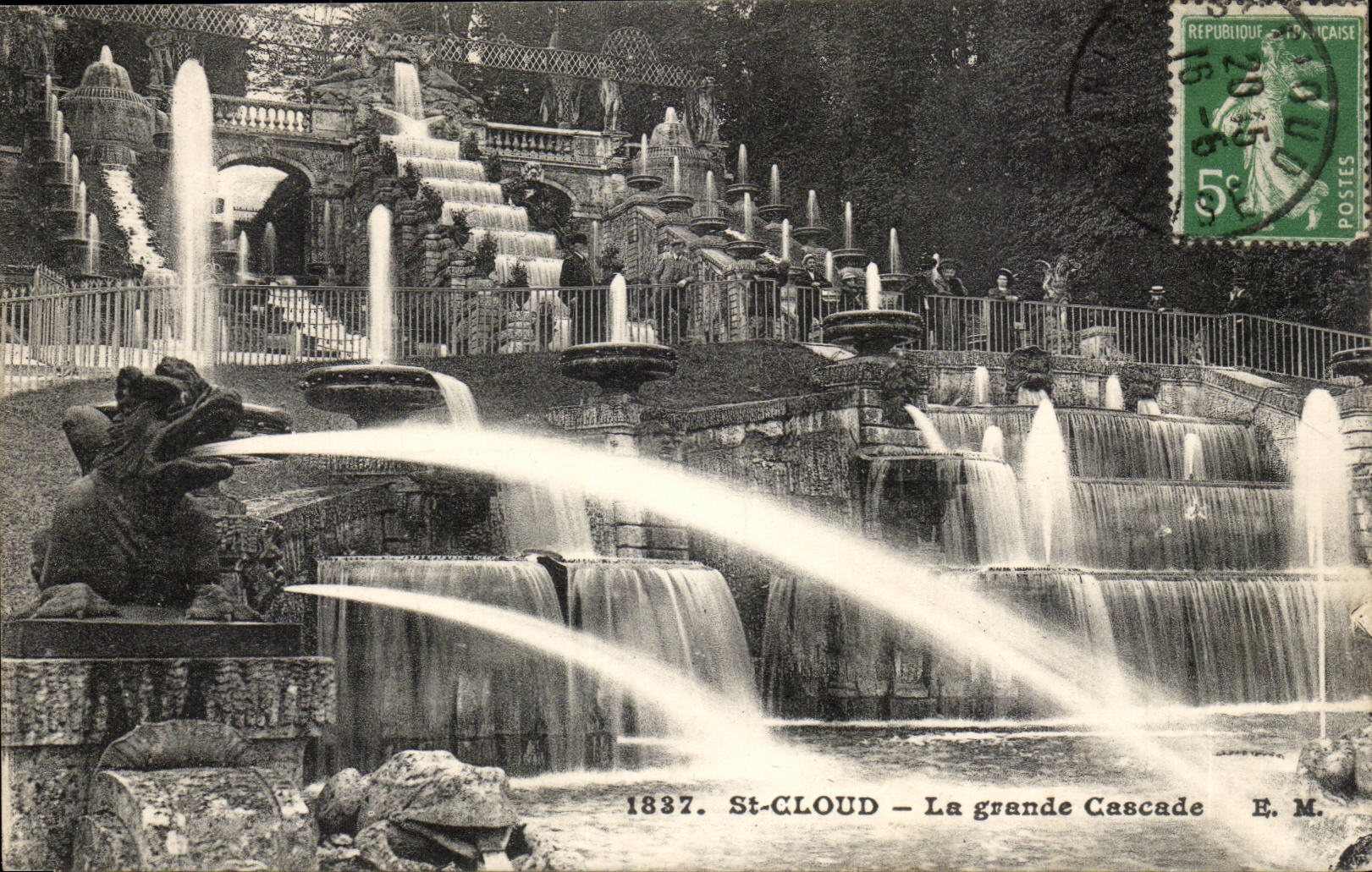 Saint Cloud CPA La grande cascade