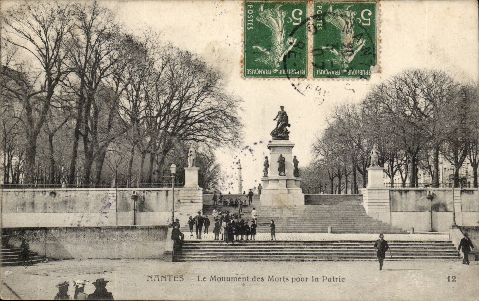 Nantes CPA the monument of died for the fatherland