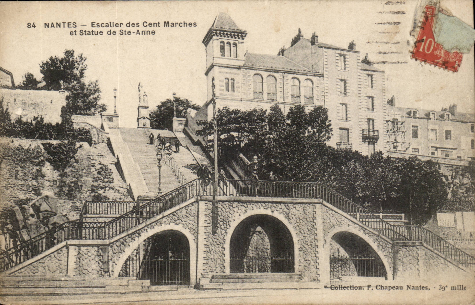 Nantes CPA Staircase of the hundred markets and Statue of co Anne