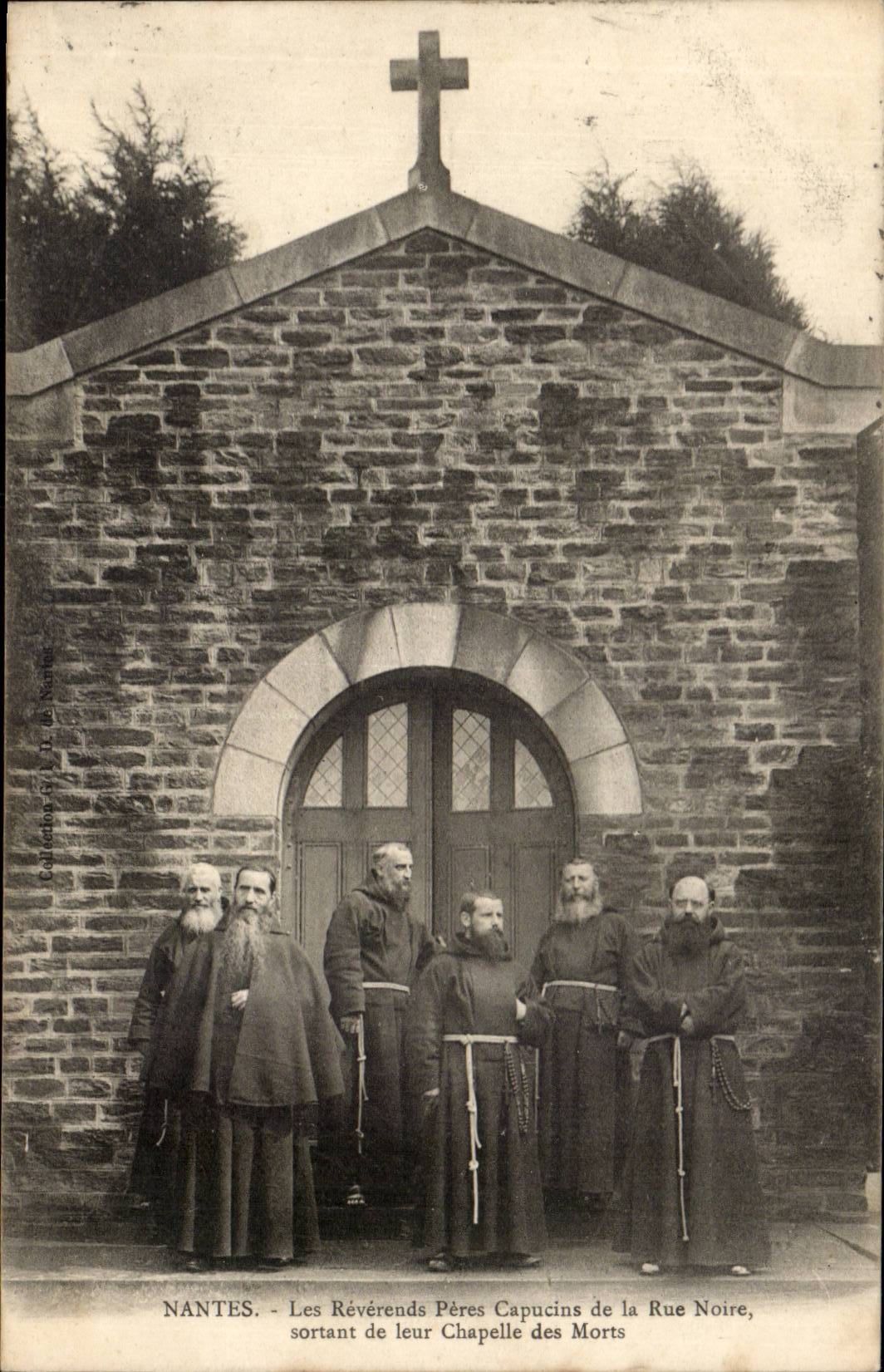 Nantes CPA Brood Capuchins the funeral vault François Lazare Martial Hyacinthe Benance vicar Urbain TOP