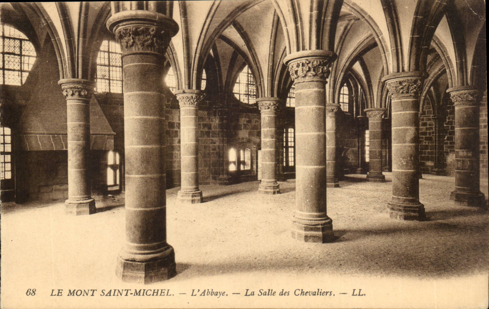 Mont Saint Michel CPA the abbey the room of the knights