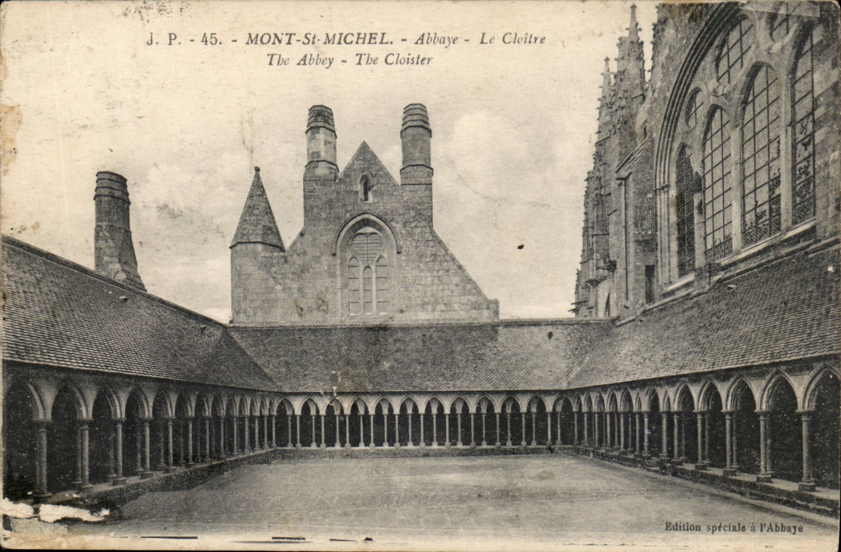 Mont Saint Michel CPA Abbey the cloister