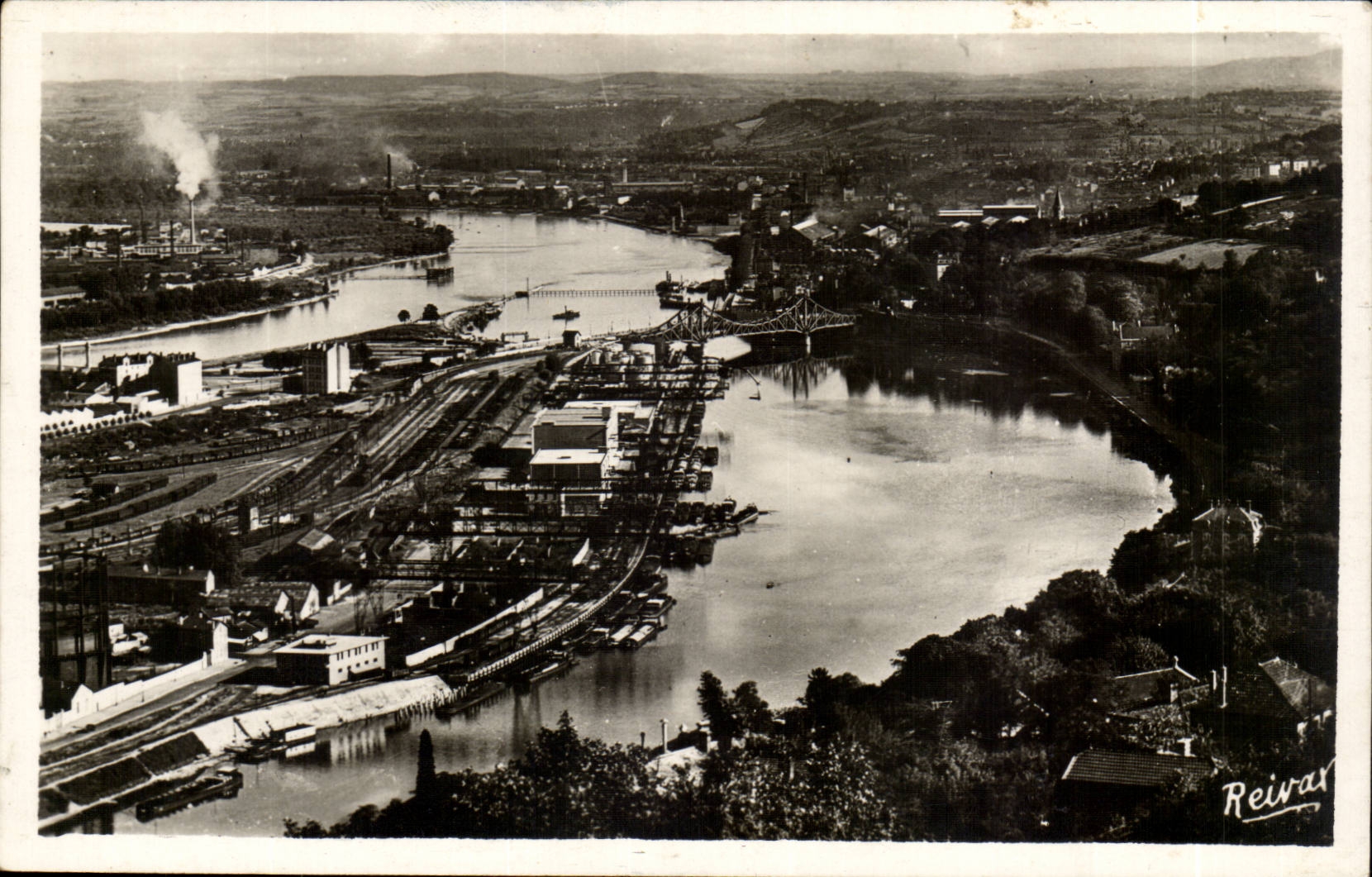 Lyon CPA Junction of the Rhone and the Saone in Mulatiere