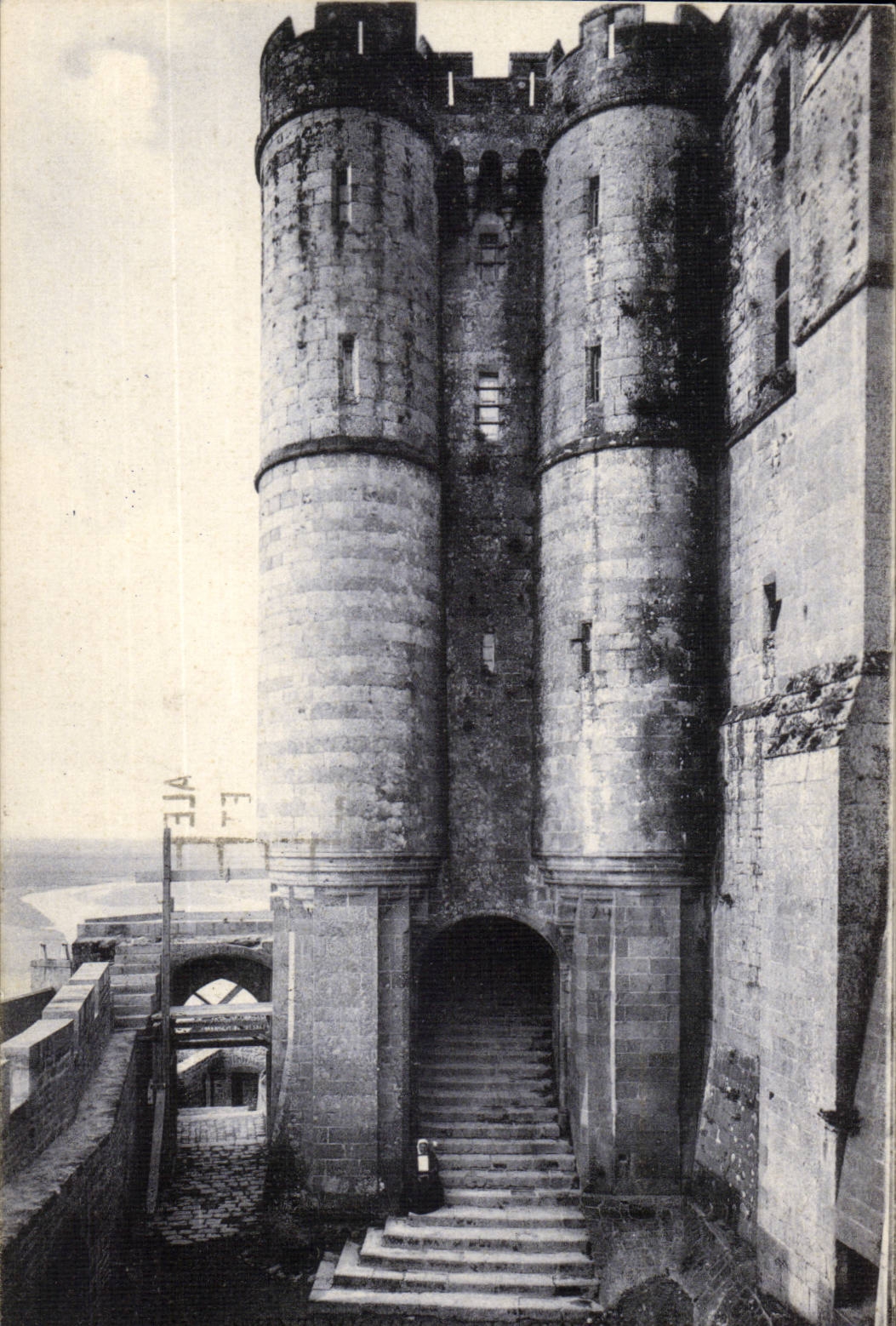 Mont Saint Michel CPA the castle