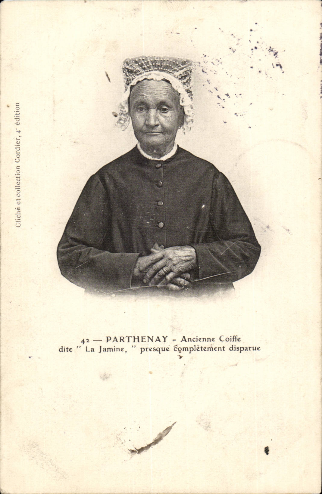 CPA Parthenay die alte Kappe die als Jamine verschwand fast bekannt ist vollstandig (Folklore-Kostum Maine und der Loire) TOP