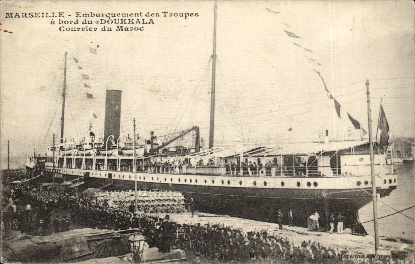 Marseilles CPA Embarquement of the troops has edge of Doukkala Courrier of Morocco (Morocco)