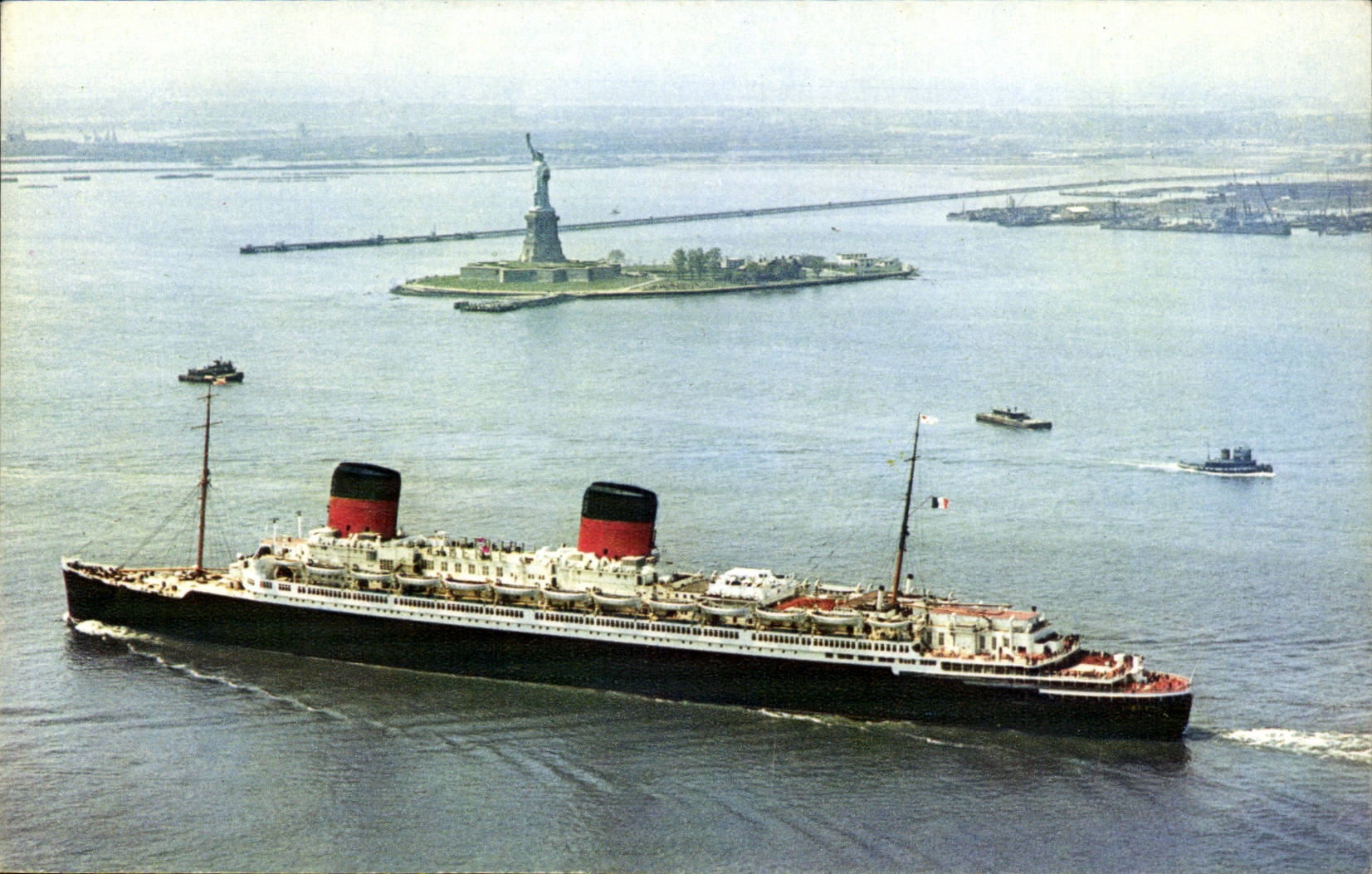 CPA Boat Freedom in the wearing of New York Steamer of the Deck chair