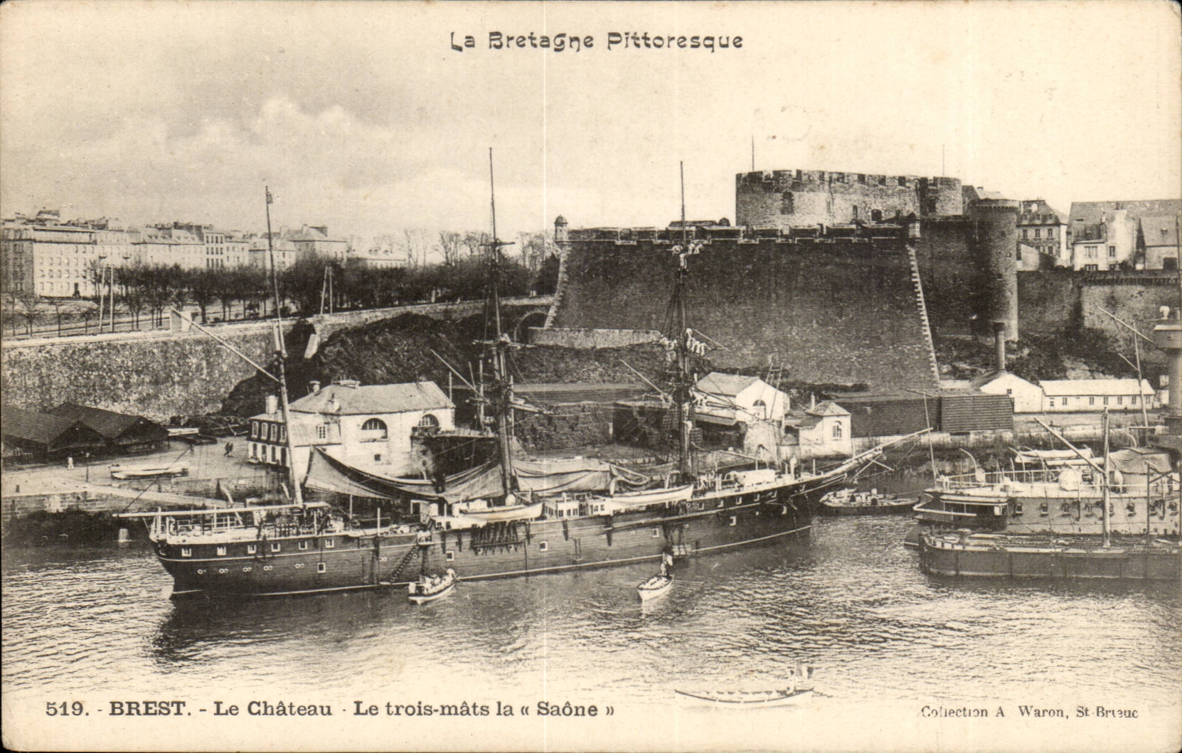 CPA Brest Boat the castle Three chechmates the Saone