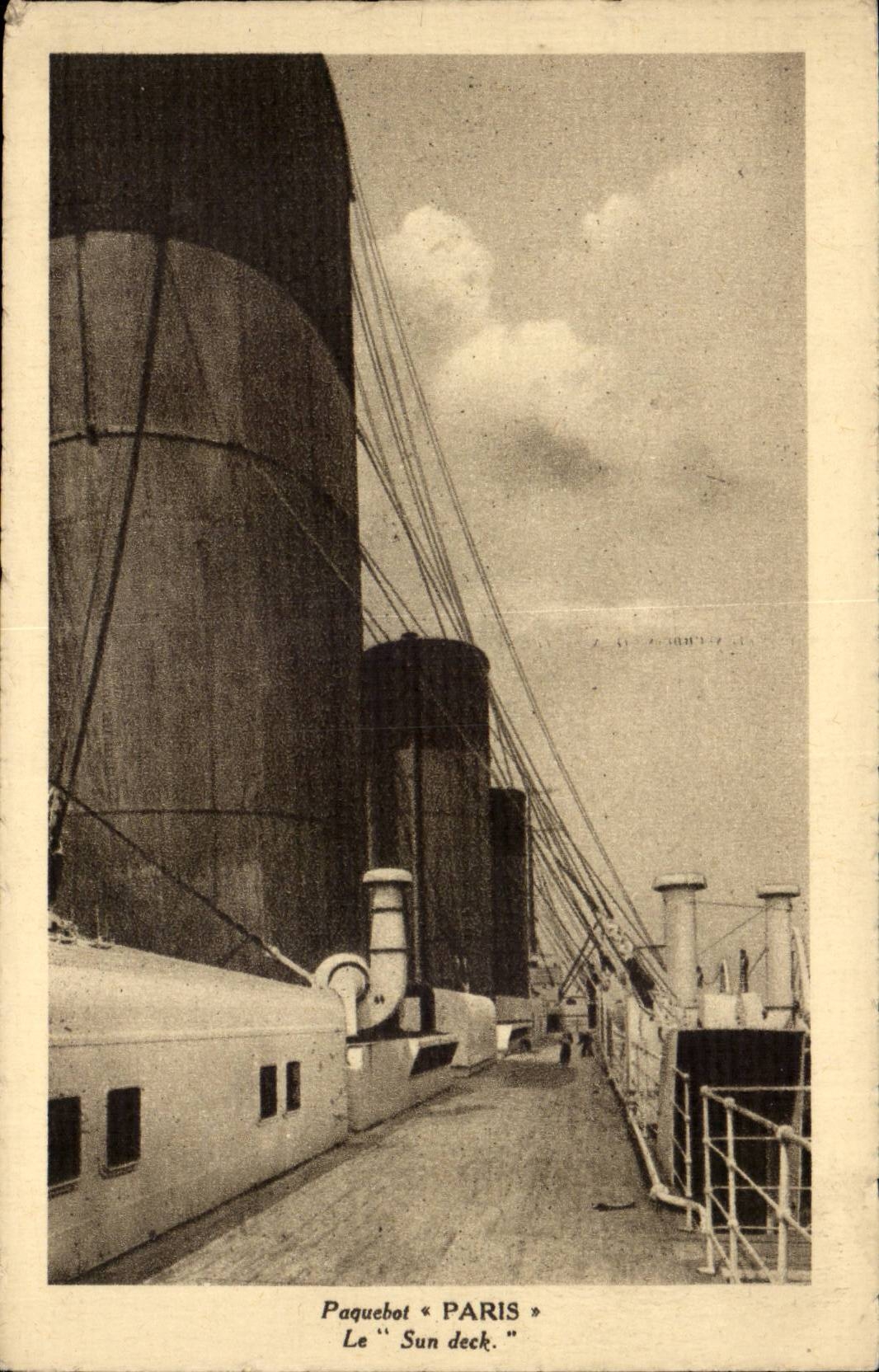 CPA Paris Steamer the sun desk