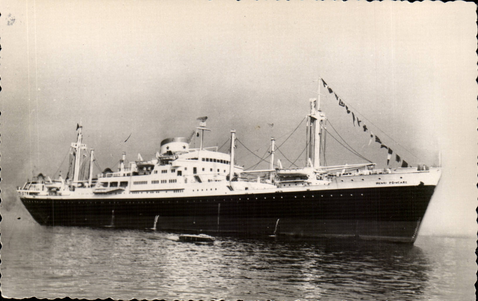 MODERN CARD Boat Steamer Henri Poincare Chargers joined together