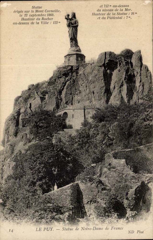 le Puy CPA Statue de Notre DAme de France