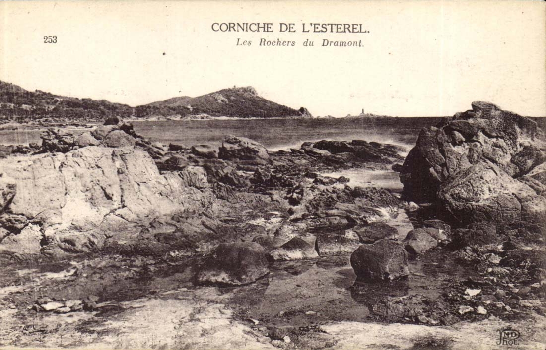 CPA Corniche de l'Esterel Les rochers du Dramont