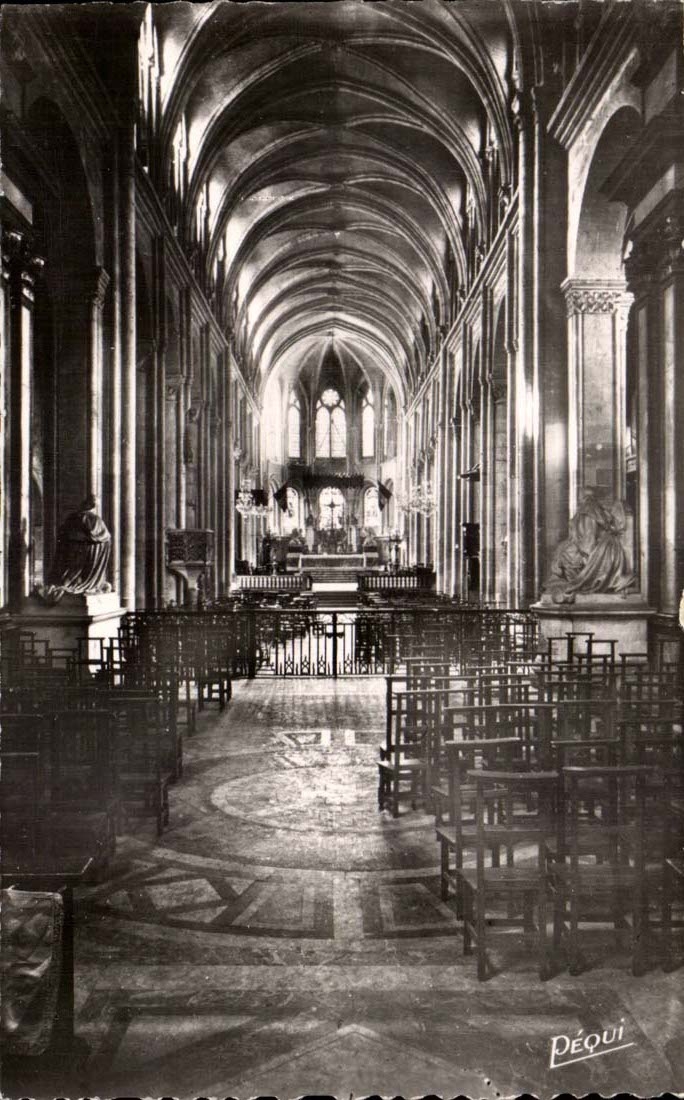 CPA Interior Besancon of the cathedral Saint Jean