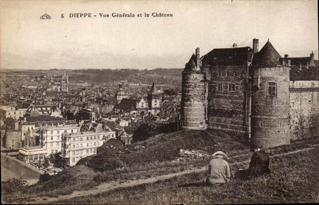Dieppe - Ansicht und das Schloss - CPA
