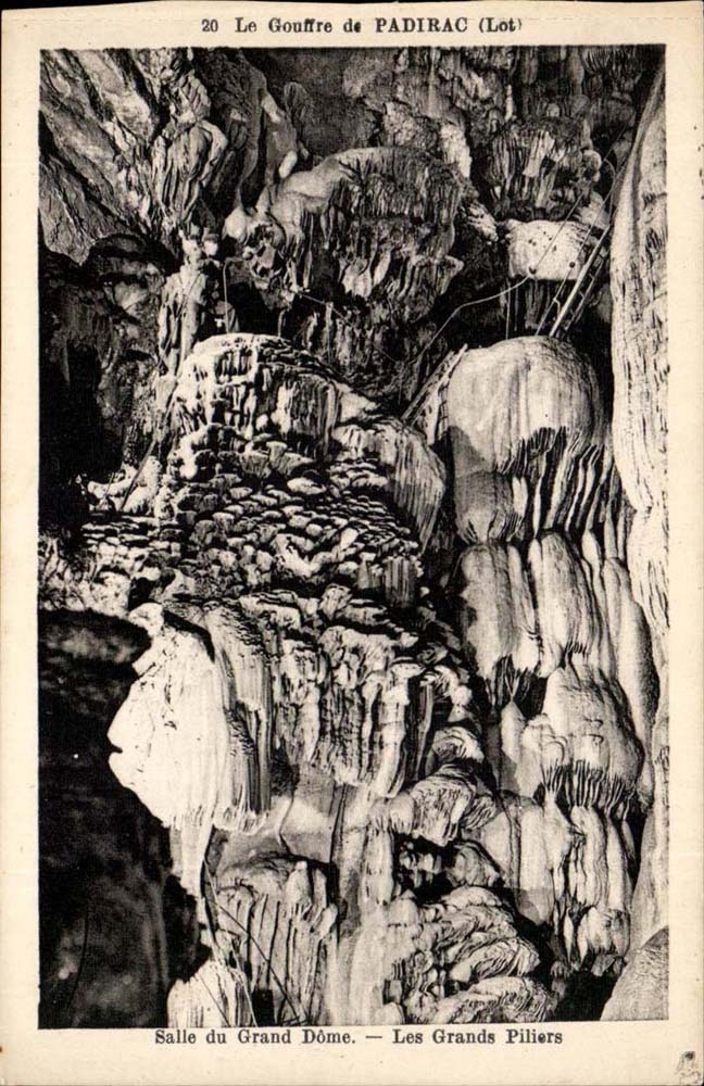 Padriac - the Pit - Salts Large Dome - Large Pillars - CPA