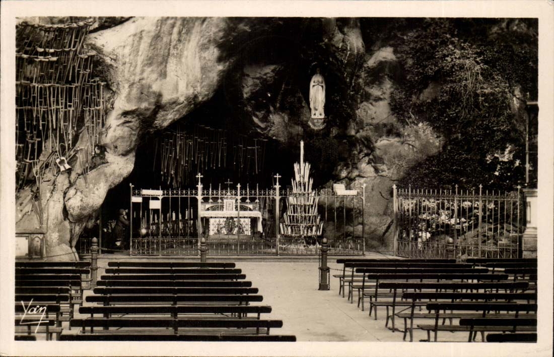 Lourdes - the Miraculous Cave - CPA