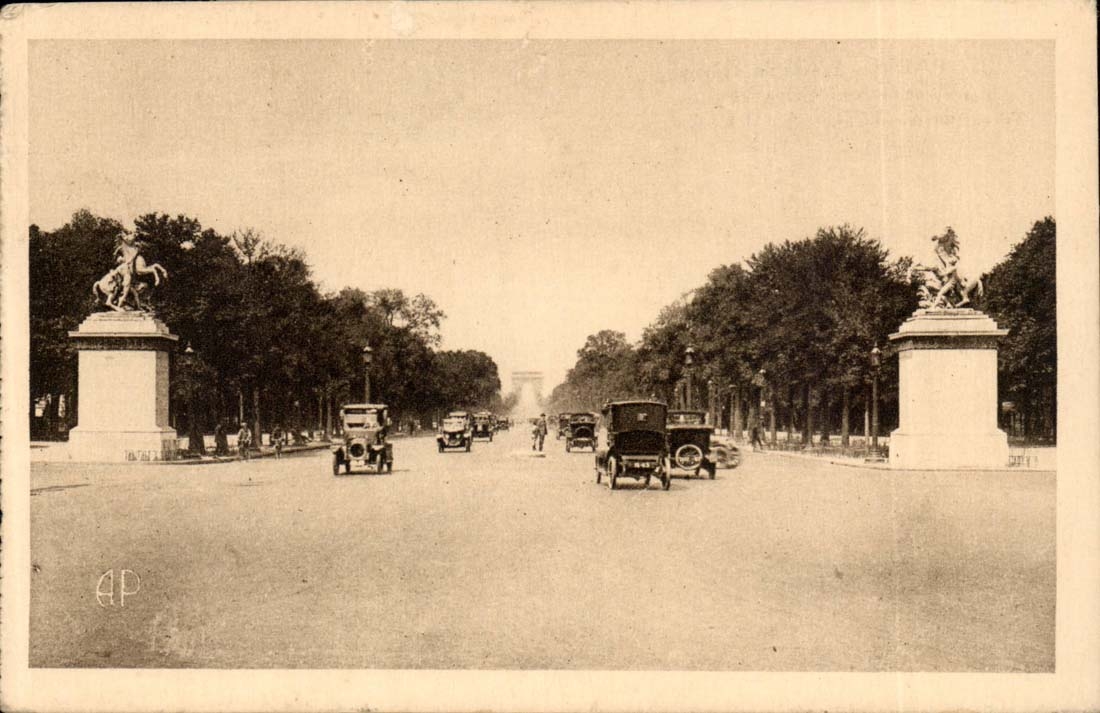 Paris - 8 - die Allee des Champs Elysees - Pferde von mergeligem - Autos - CPA
