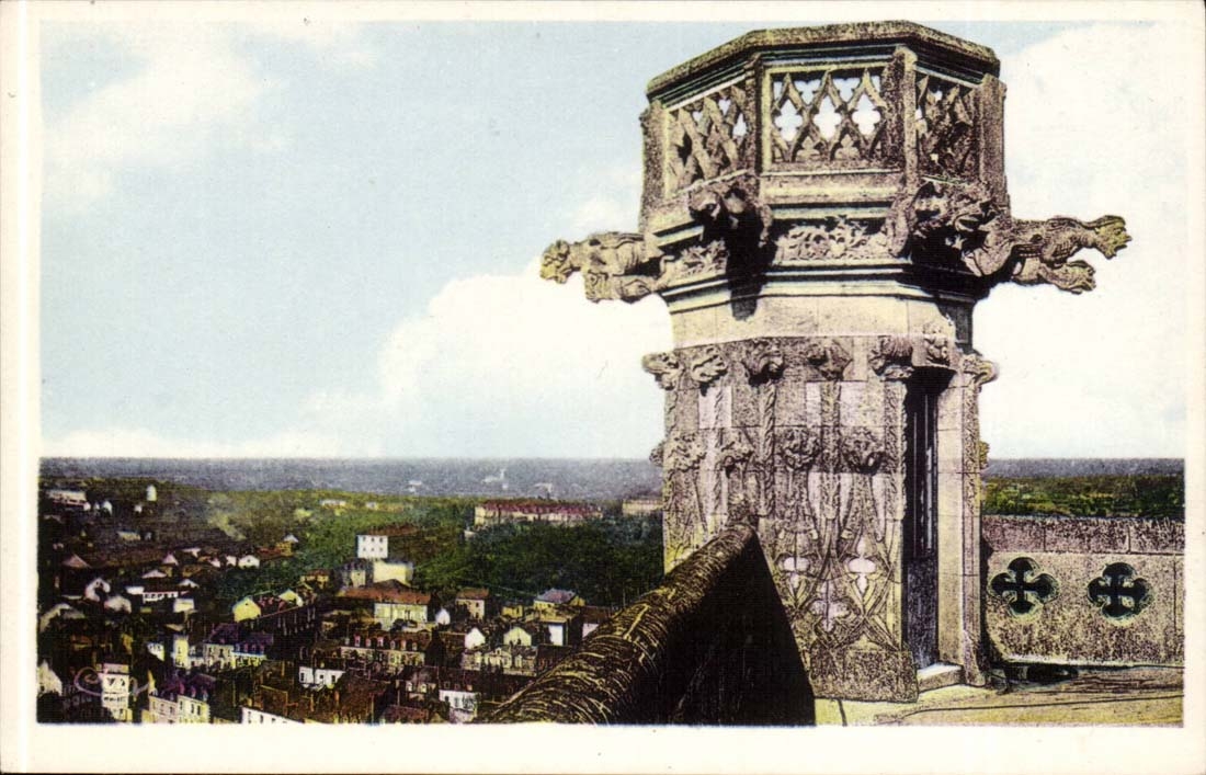 Nevers CPA Cathedral St Cyr Crowning of the tower