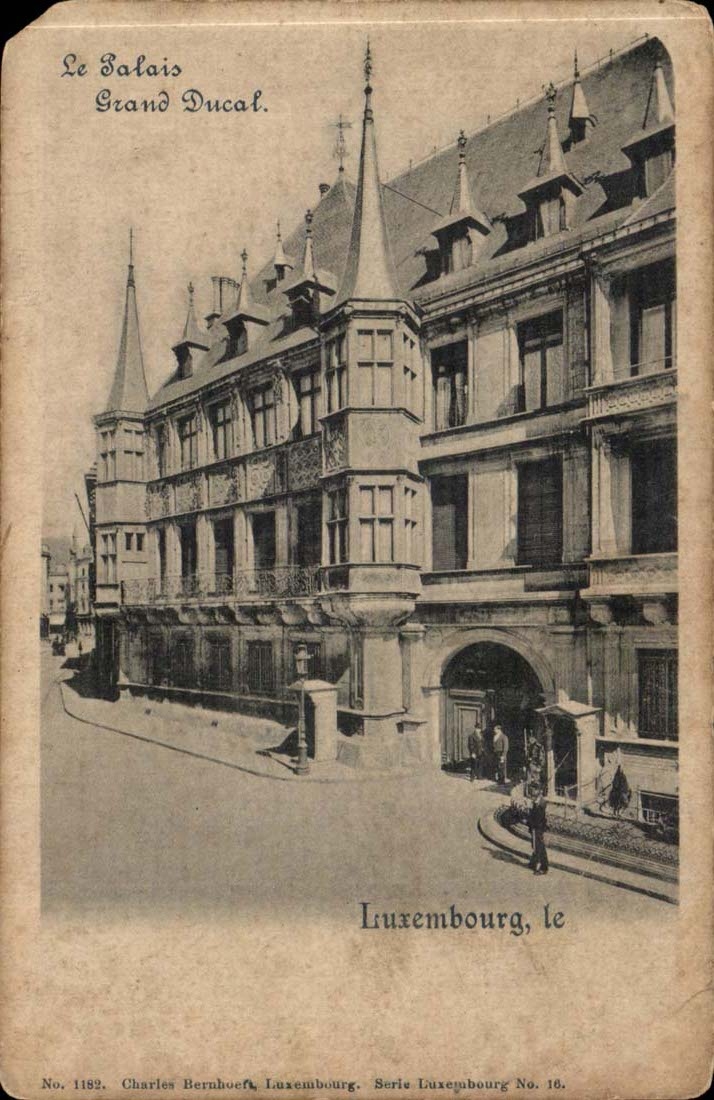 Luxembourg CPA the ducal large palate