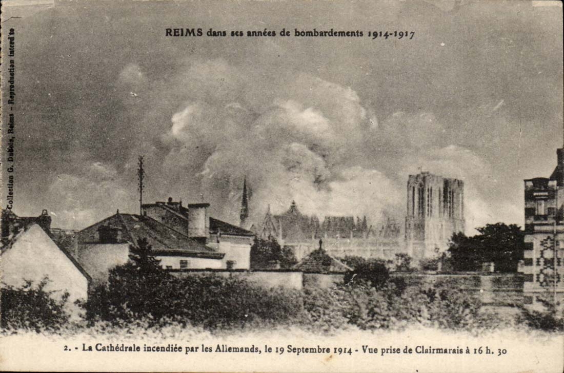 Reims CPA War of 1914 the cathedral set fire to by German CLairmarais September 19th 1914