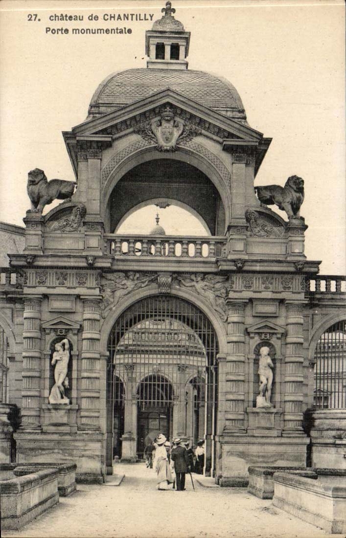 Chantilly CPA Castle monumental Gate