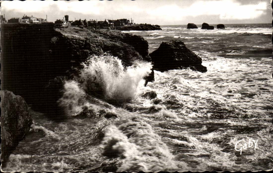 Sion auf Ozean CPA das Vendean Gesims durch schweres Wetter