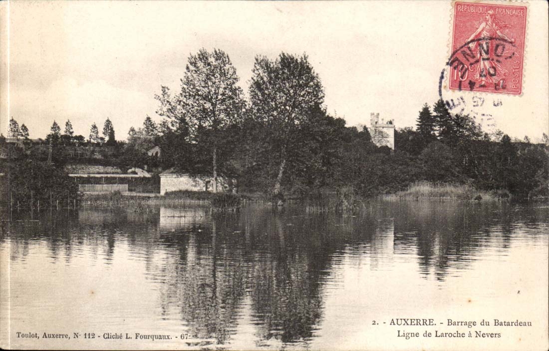 Auxerre-Flut die Kisteverdammung Linie von La Roche hat Nevers - CPA