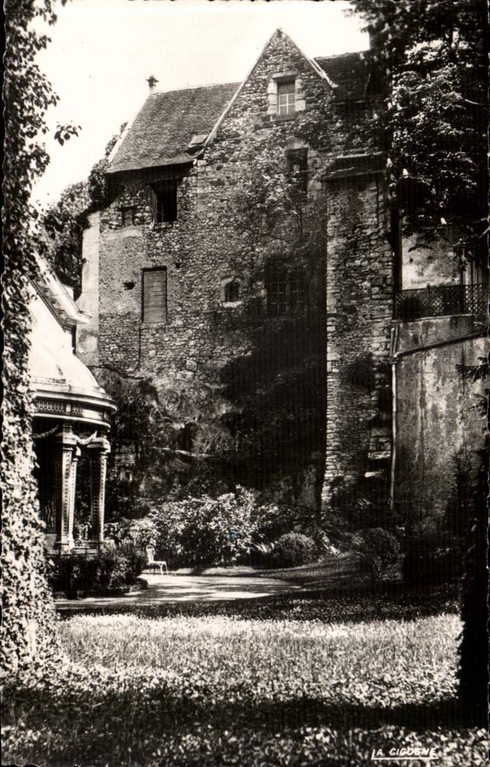 Vichy - Queen of Cheap of water Old running of Celestins - CPA