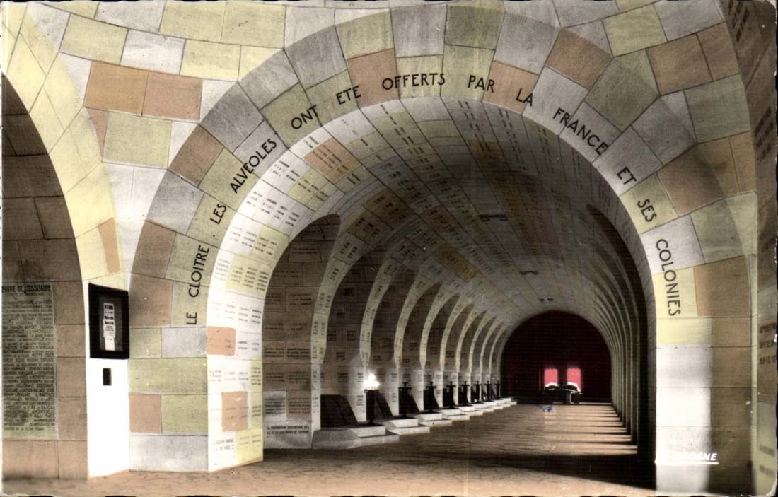 Douaumont - the Cloister and cells tombs - CPA