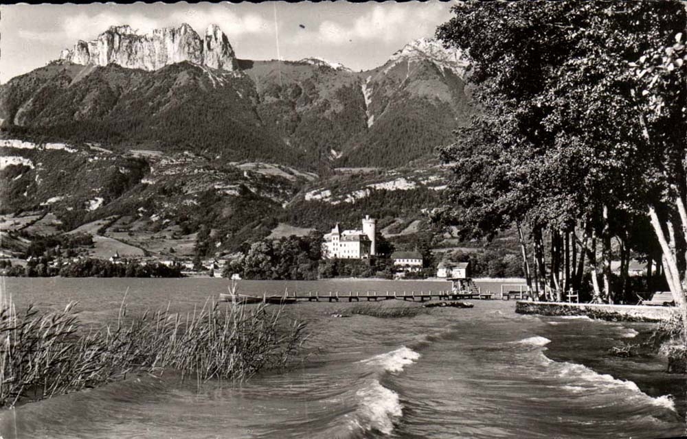 Annecy Lake CPA Duingt the castle and teeth of Lanfon