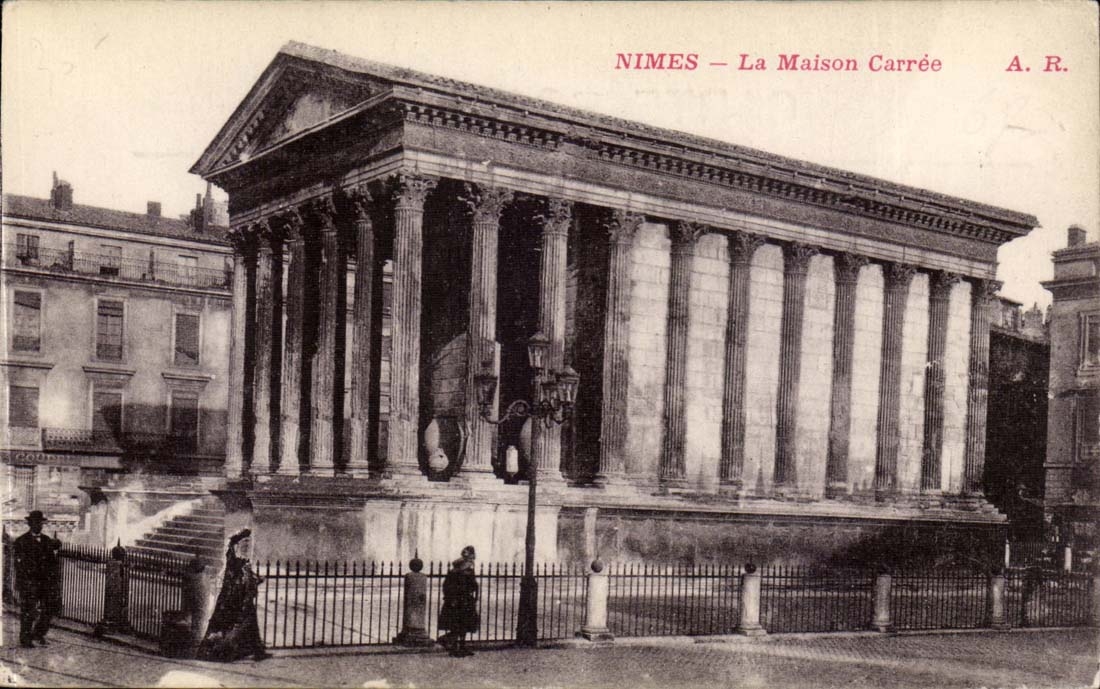 Nimes - Maison Carree - CPA