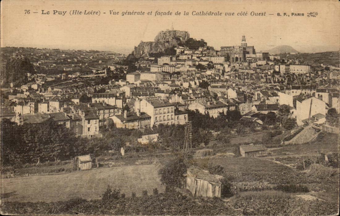 Le Puy - Vue Generale et facade de la Cathedrale vue cote Ouest - CPA 