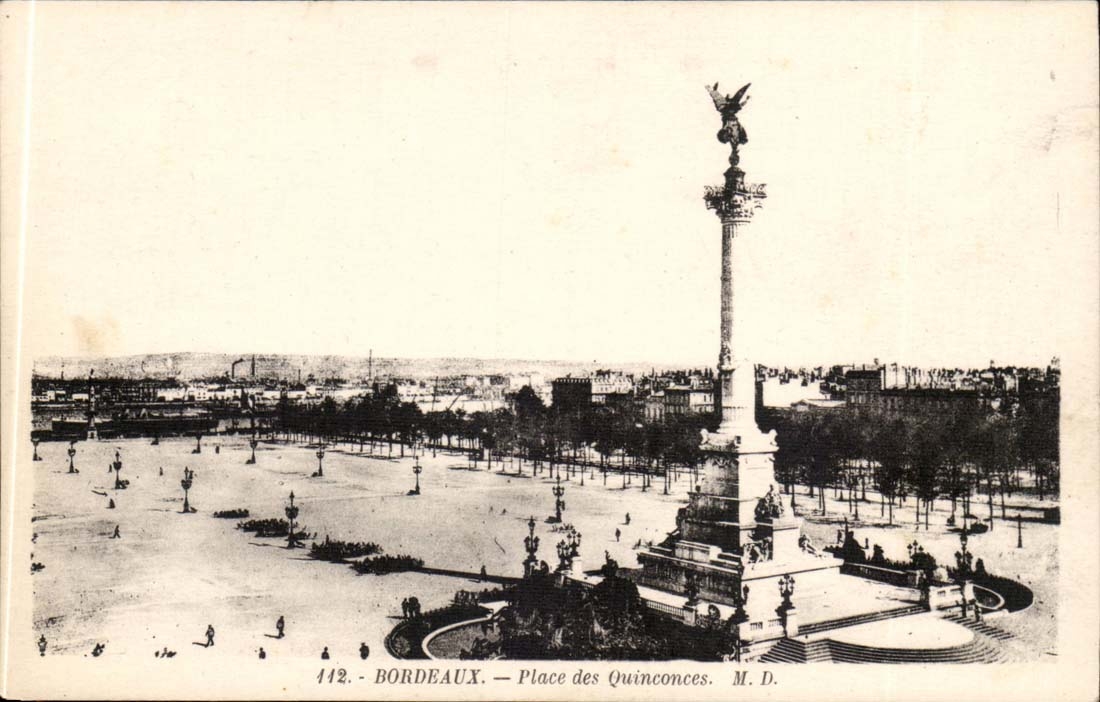 Bordeaux CPA places Quincunxes