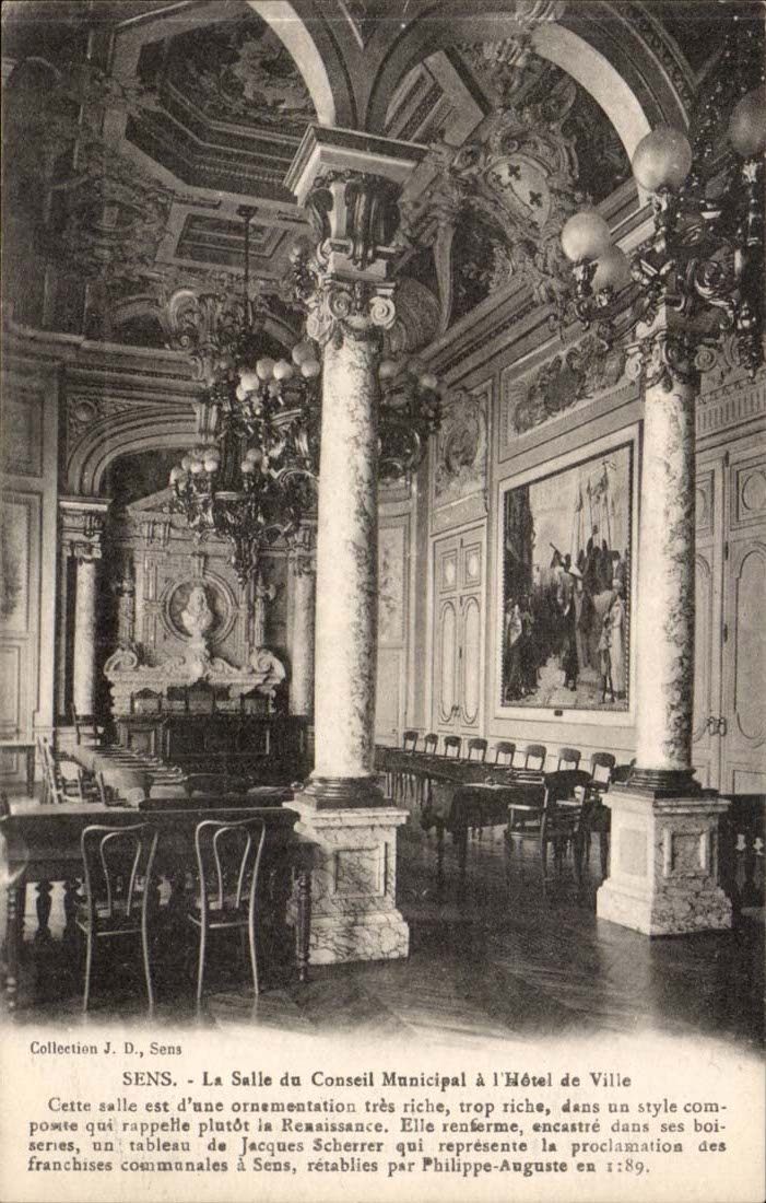 Sens CPA the room of the town council to the town hall